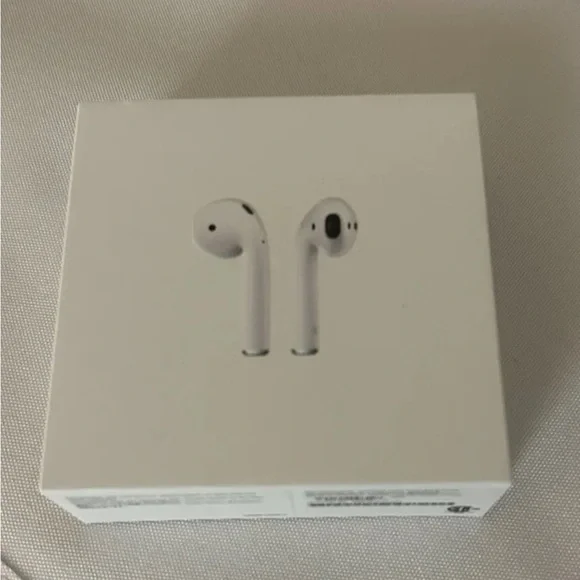 Apple AirPods 2nd Generation with Charging Case - White